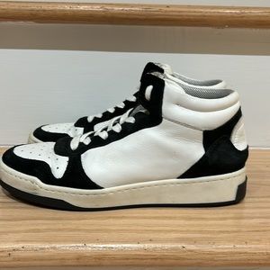 Women’s High Top sneaker